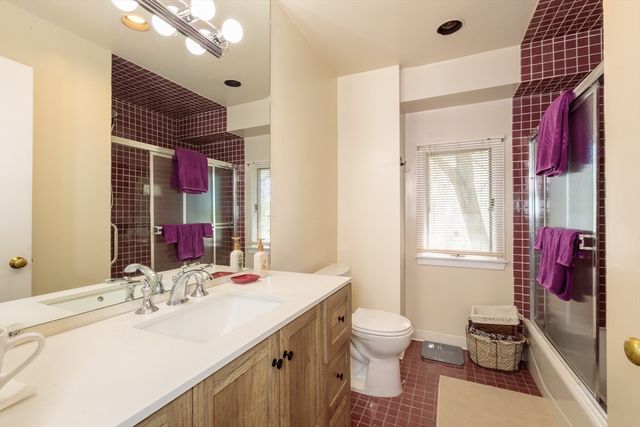 12 Shea Road, Cambridge, MA 02140