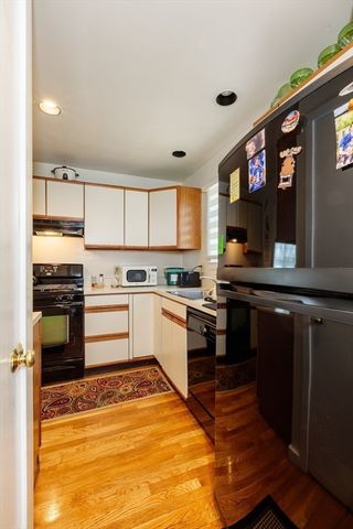 12 Shea Road, Cambridge, MA 02140