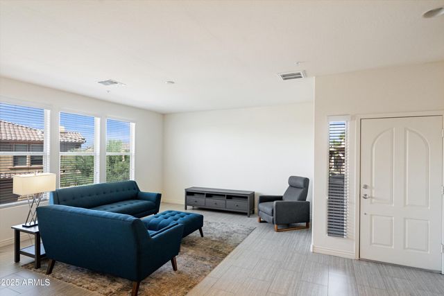 2425 W BRONCO BUTTE Trail 2024, Phoenix, AZ 85085