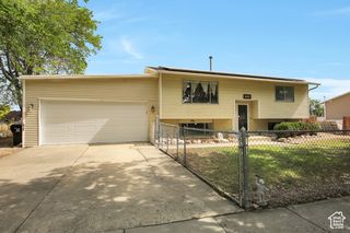 8052 WESTBURY DR, Magna, UT 84044