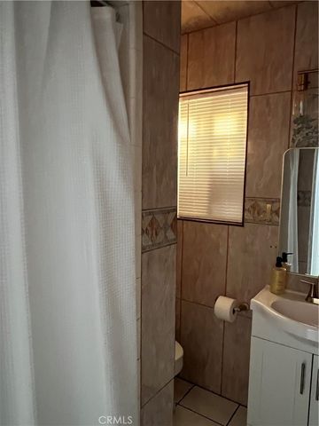 2767 Gale, Long Beach, CA 90810