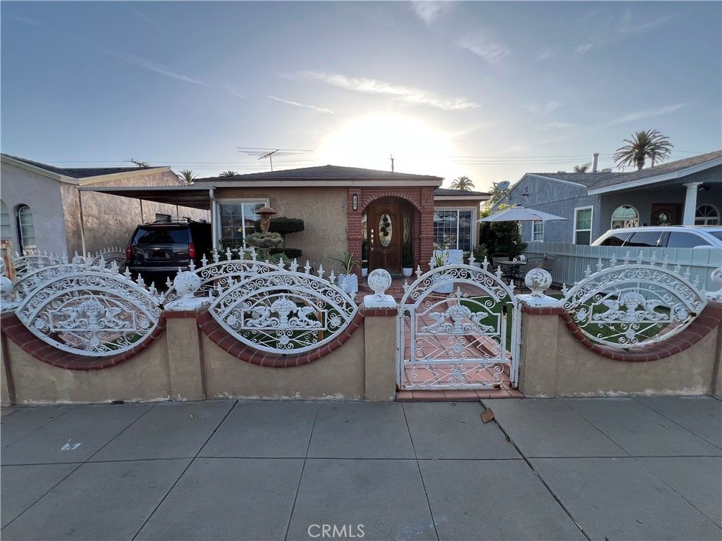 2767 Gale, Long Beach, CA 90810