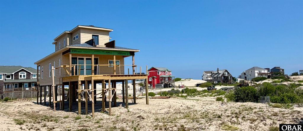 Image 10 of property listing at 1590 Sandfiddler Rd, Corolla, NC 27927