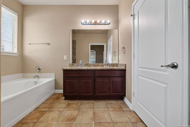 2119 Catfish Pond, San Antonio, TX 78224
