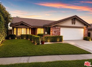 20319 Ingomar Street, Winnetka, CA 91306