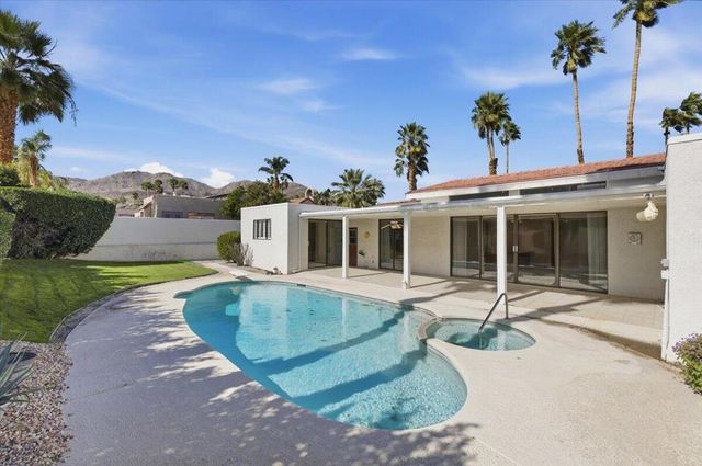 72795 Somera Road, Palm Desert, CA 92260