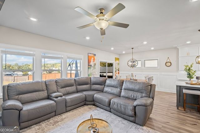 490 Payne Road, Woodstock, GA 30188