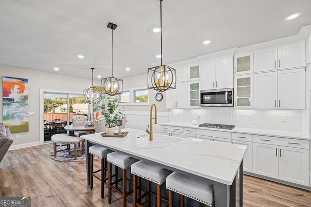 490 Payne Road, Woodstock, GA 30188