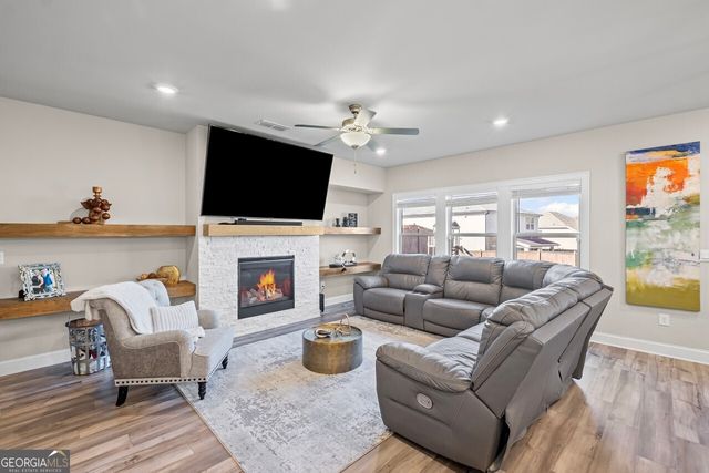 490 Payne Road, Woodstock, GA 30188