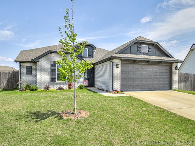 2902 W Albuquerque Place, Broken Arrow, OK 74011