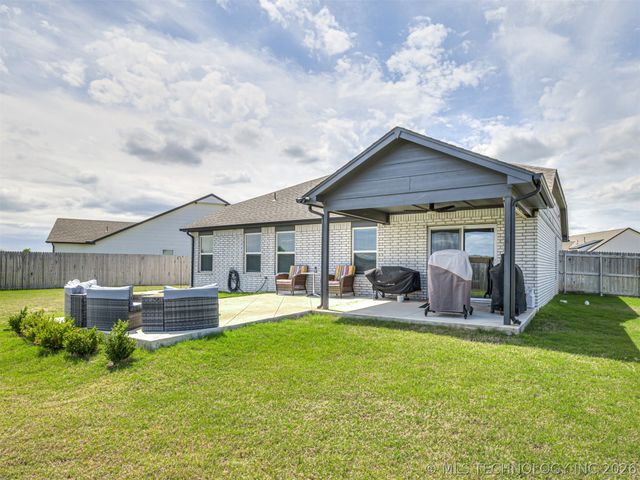 2902 W Albuquerque Place, Broken Arrow, OK 74011