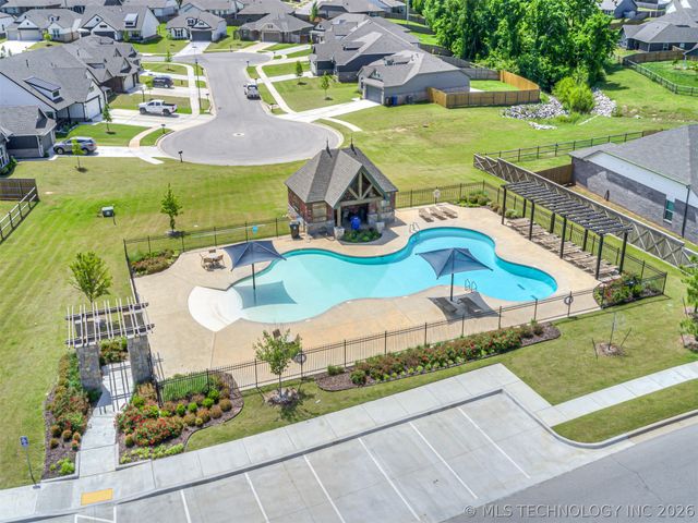 2902 W Albuquerque Place, Broken Arrow, OK 74011