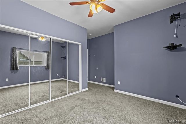 25048 Doxtator Street, Dearborn, MI 48128