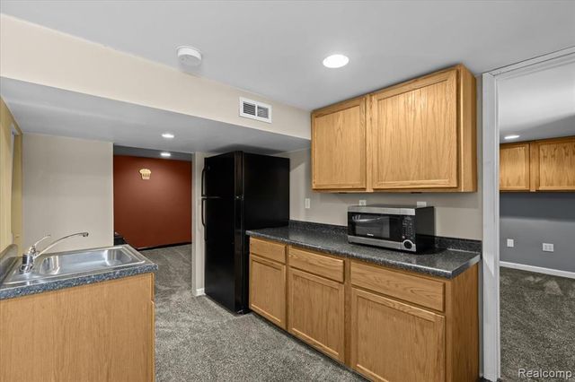 25048 Doxtator Street, Dearborn, MI 48128