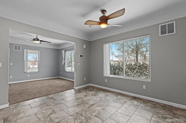 25048 Doxtator Street, Dearborn, MI 48128