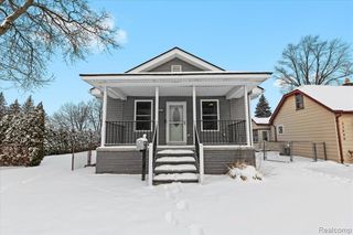 25048 Doxtator Street, Dearborn, MI 48128