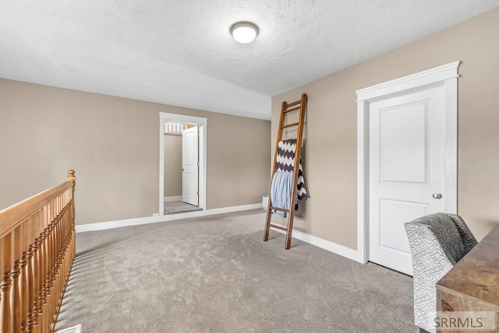 Image 25 of property listing at 806 N 650 E, Basalt, ID 83218