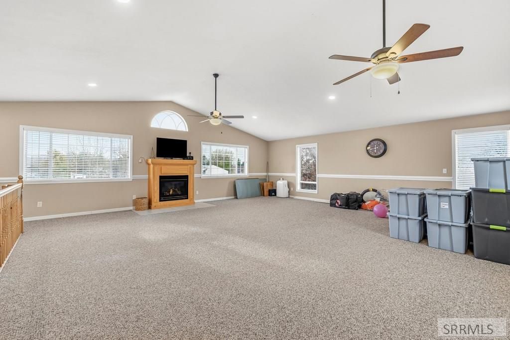 Image 27 of property listing at 806 N 650 E, Basalt, ID 83218