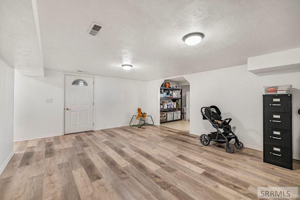 Image 30 of property listing at 806 N 650 E, Basalt, ID 83218