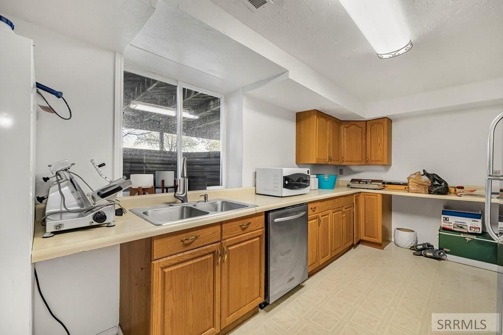 Image 31 of property listing at 806 N 650 E, Basalt, ID 83218