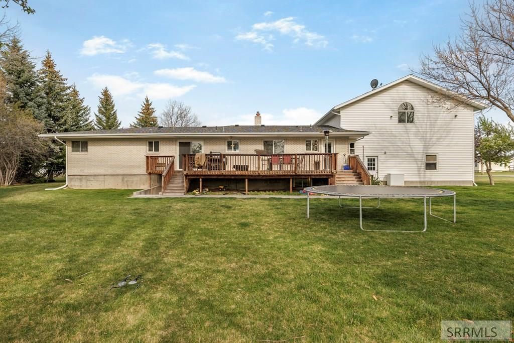 Image 35 of property listing at 806 N 650 E, Basalt, ID 83218