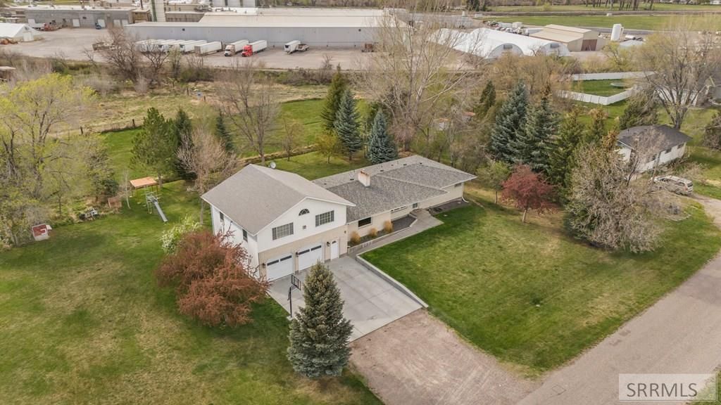 Image 40 of property listing at 806 N 650 E, Basalt, ID 83218