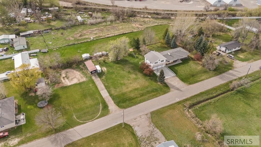 Image 42 of property listing at 806 N 650 E, Basalt, ID 83218