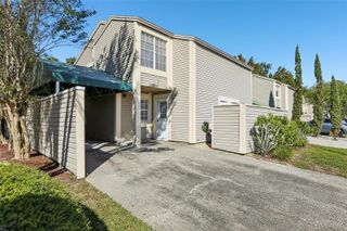 6935 LAKE PLACE COURT 6935, Tampa, FL 33634
