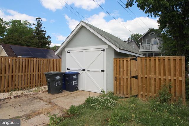 2417 OTIS ST NE, Washington, DC 20018