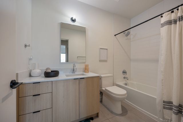 635 7th Ave S Apt 510, Nashville, TN 37203