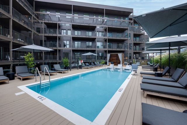 635 7th Ave S Apt 510, Nashville, TN 37203