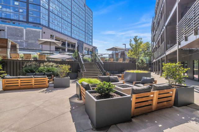 635 7th Ave S Apt 510, Nashville, TN 37203