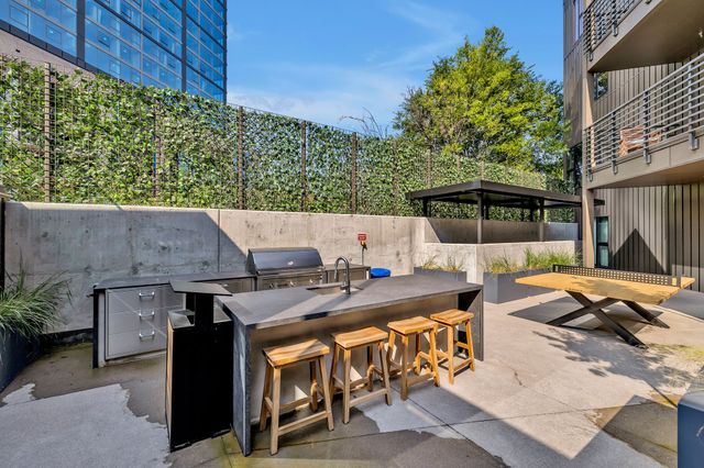 635 7th Ave S Apt 510, Nashville, TN 37203