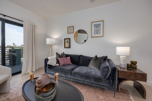 635 7th Ave S Apt 510, Nashville, TN 37203