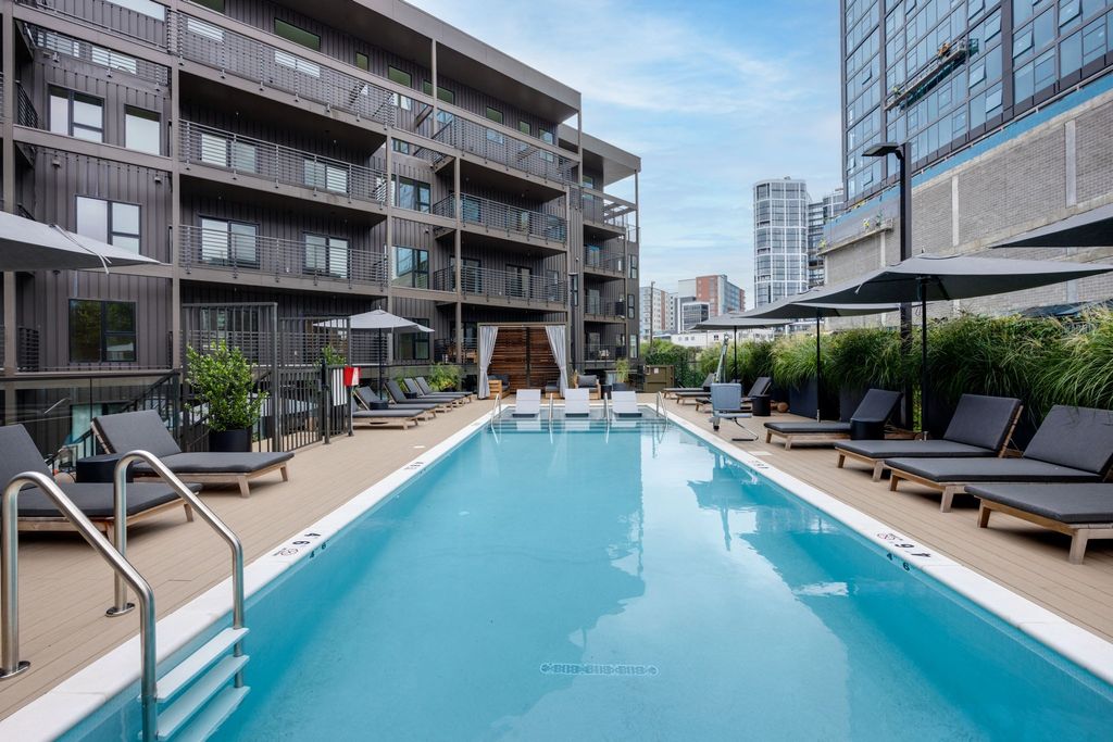635 7th Ave S Apt 510, Nashville, TN 37203
