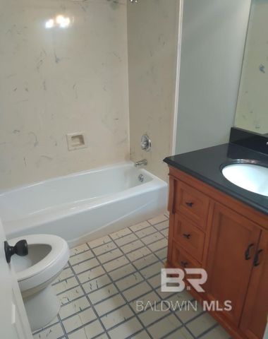 31 Lake Shore Drive, Daphne, AL 36526