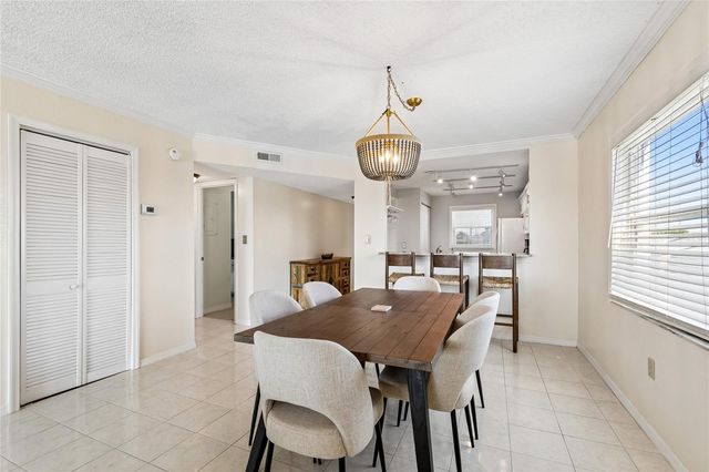 719 PINELLAS BAYWAY S 301, St Petersburg, FL 33715