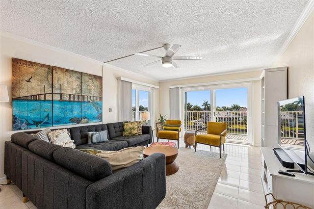 719 PINELLAS BAYWAY S 301, St Petersburg, FL 33715