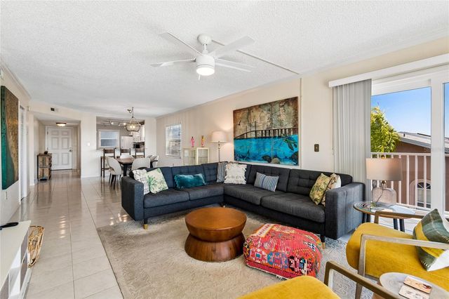 719 PINELLAS BAYWAY S 301, St Petersburg, FL 33715
