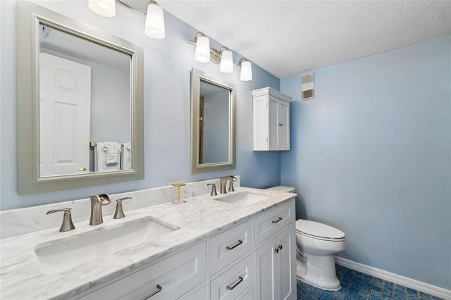 719 PINELLAS BAYWAY S 301, St Petersburg, FL 33715
