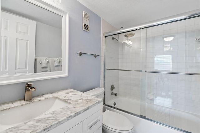 719 PINELLAS BAYWAY S 301, St Petersburg, FL 33715
