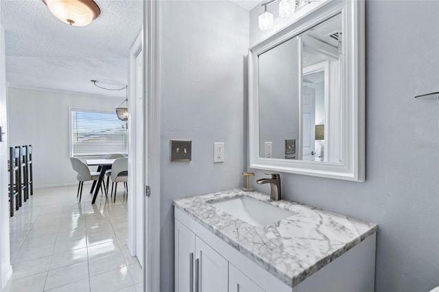 719 PINELLAS BAYWAY S 301, St Petersburg, FL 33715