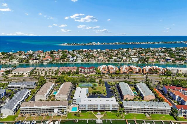 719 PINELLAS BAYWAY S 301, St Petersburg, FL 33715