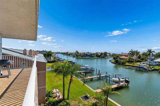 719 PINELLAS BAYWAY S 301, St Petersburg, FL 33715