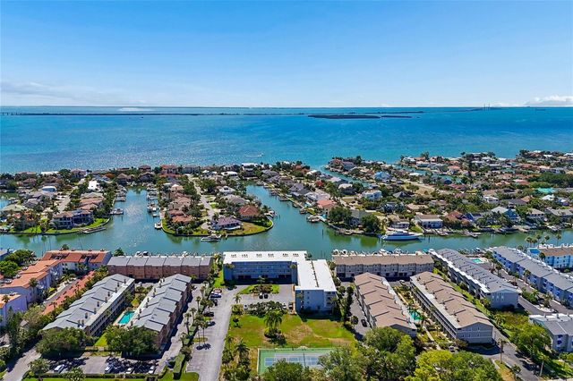 719 PINELLAS BAYWAY S 301, St Petersburg, FL 33715