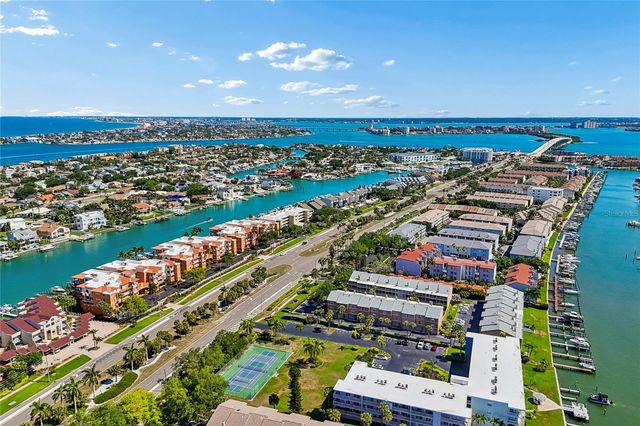 719 PINELLAS BAYWAY S 301, St Petersburg, FL 33715