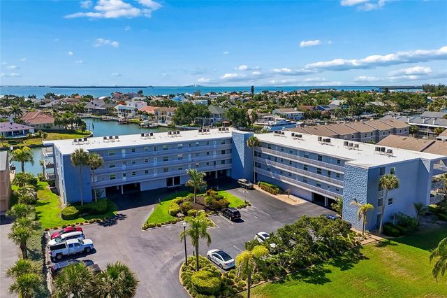 719 PINELLAS BAYWAY S 301, St Petersburg, FL 33715
