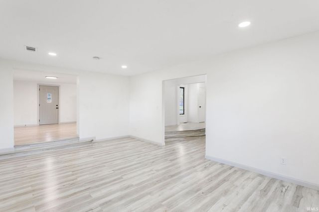 11920 Franklin Street, Osceola, IN 46561