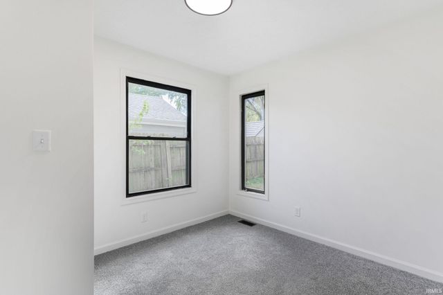 11920 Franklin Street, Osceola, IN 46561