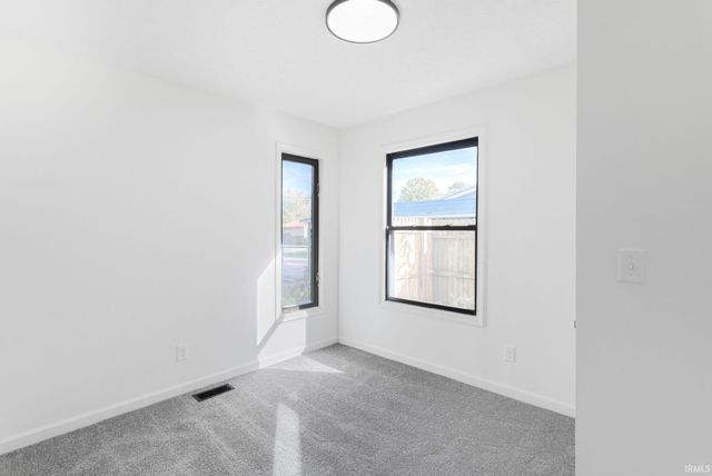 11920 Franklin Street, Osceola, IN 46561